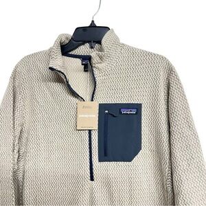 Patagonia Beige and Navy Fleece Jacket
